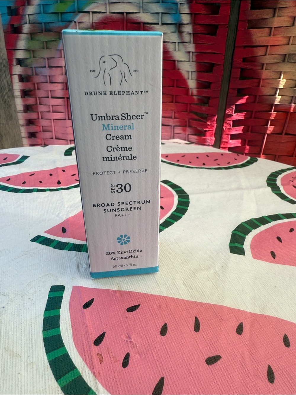 Drunk Elephant Umbra Sheer Mineral Cream SPF 30 - Blue, White